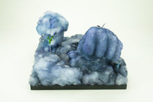 Load image into Gallery viewer, Secaster Manor - Fist
